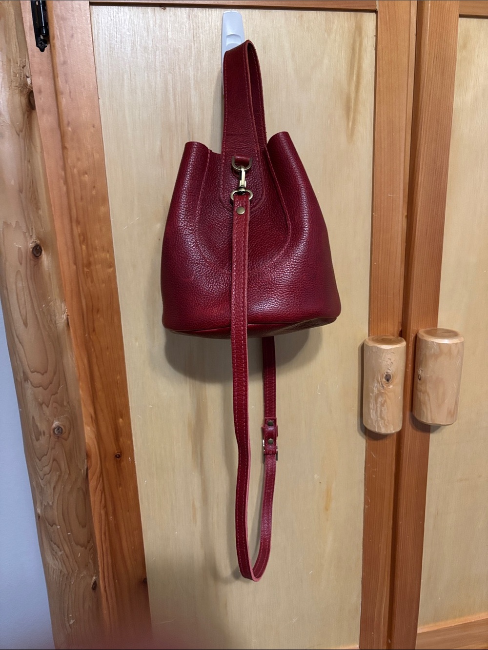 Portland Leather Small Belle Bucket Bag - Picture 2 of 6